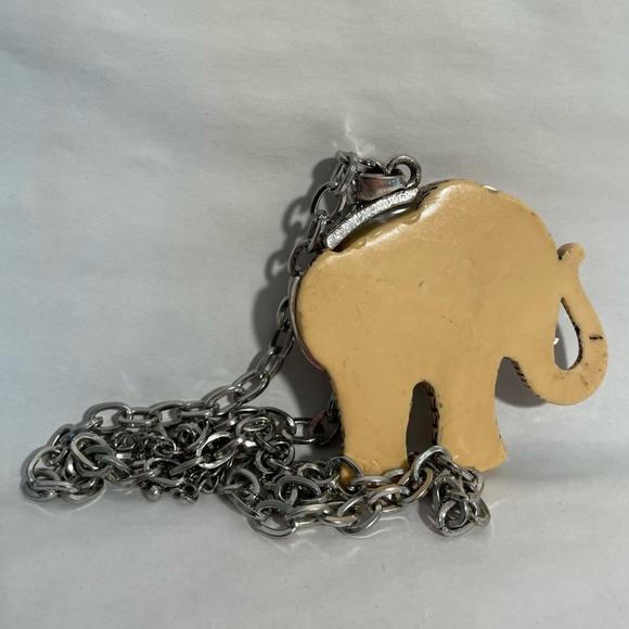Elephant Necklace with Rhinestones - Picture 4 of 5